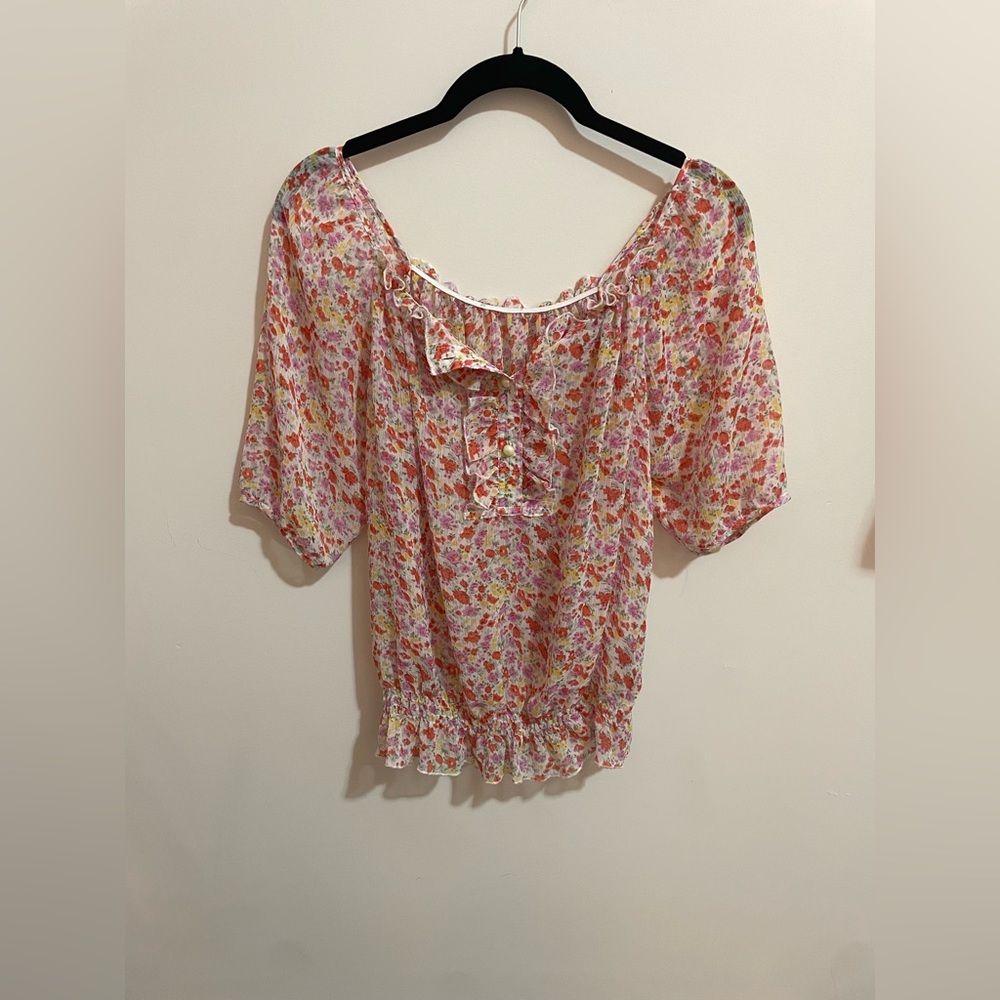 size s/m floral blouse